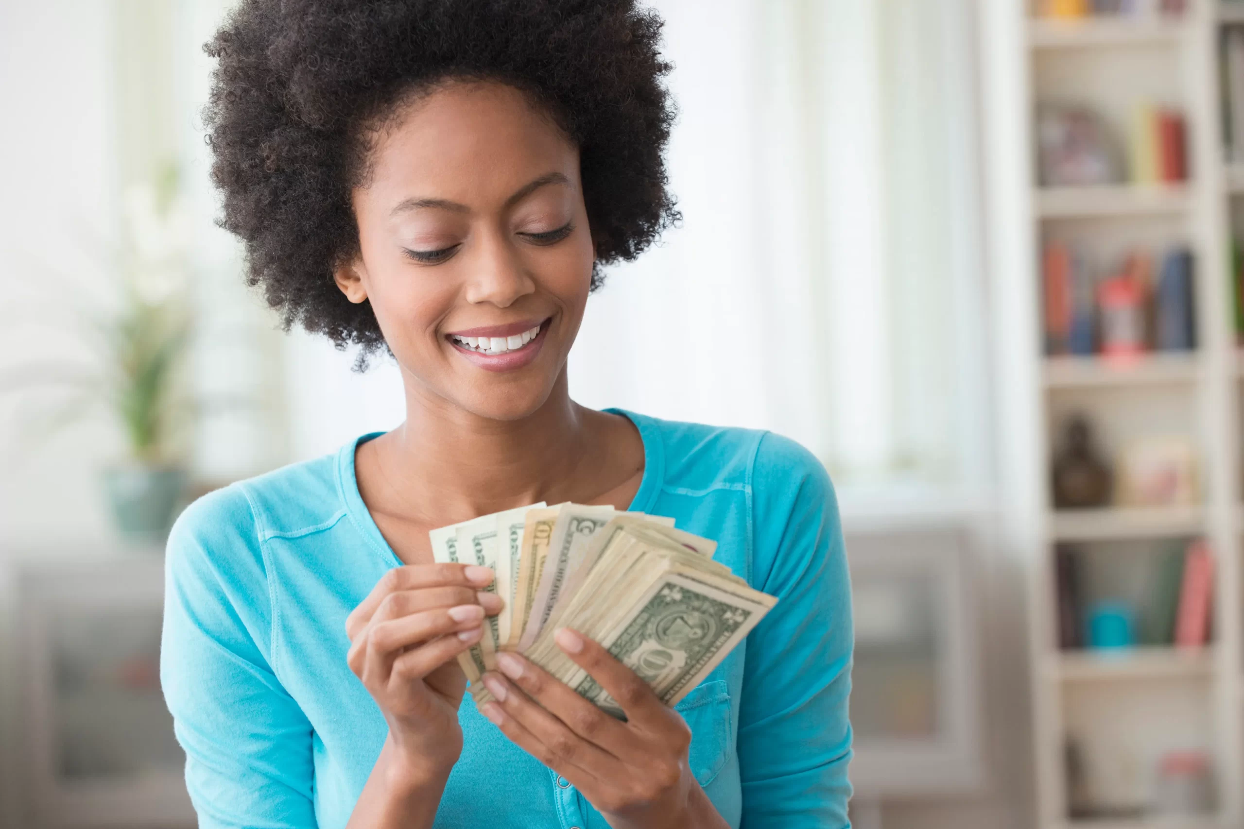 woman-and-money